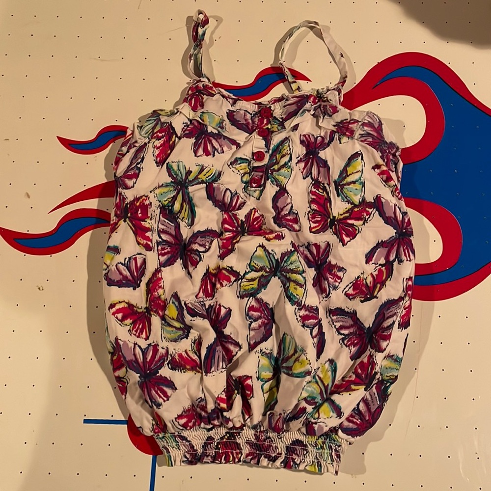 Girls size 7-8. Bunched bottom tank top.